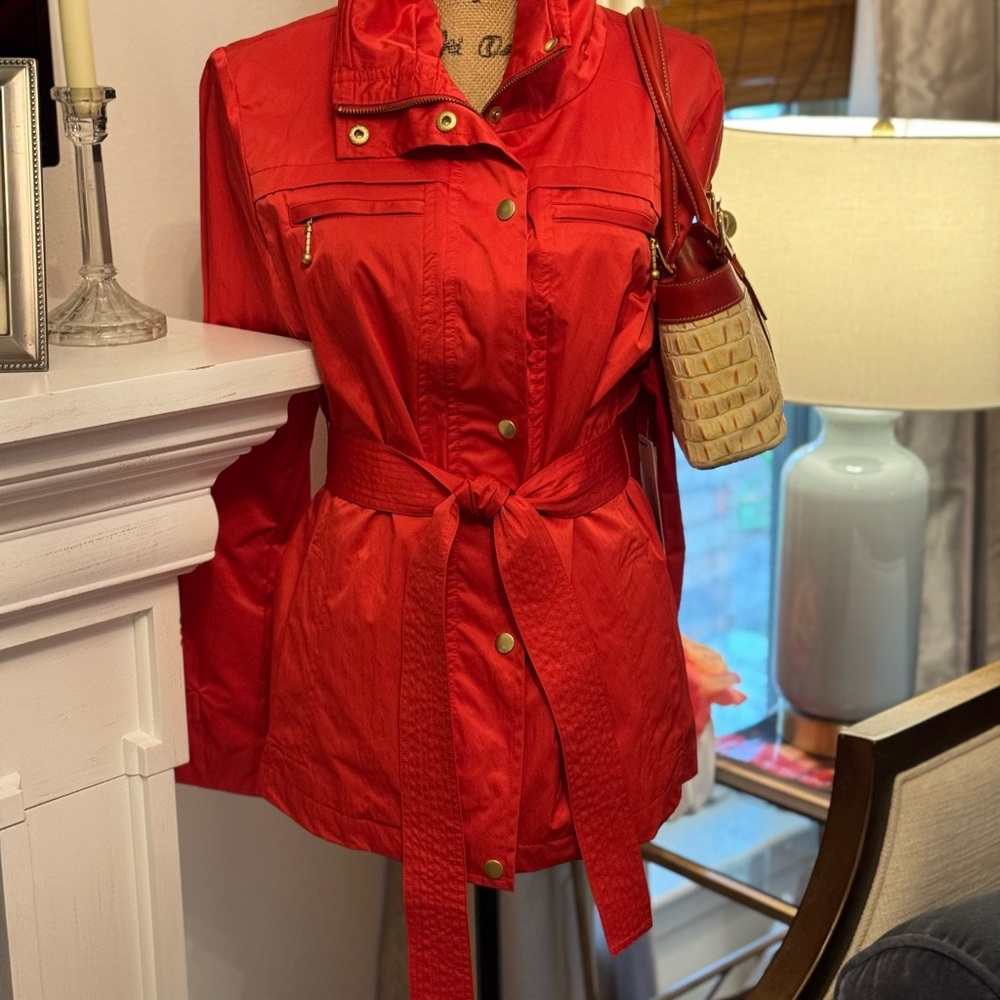 🧡 NWT CHICO’S ALL WEATHER JACKET!
